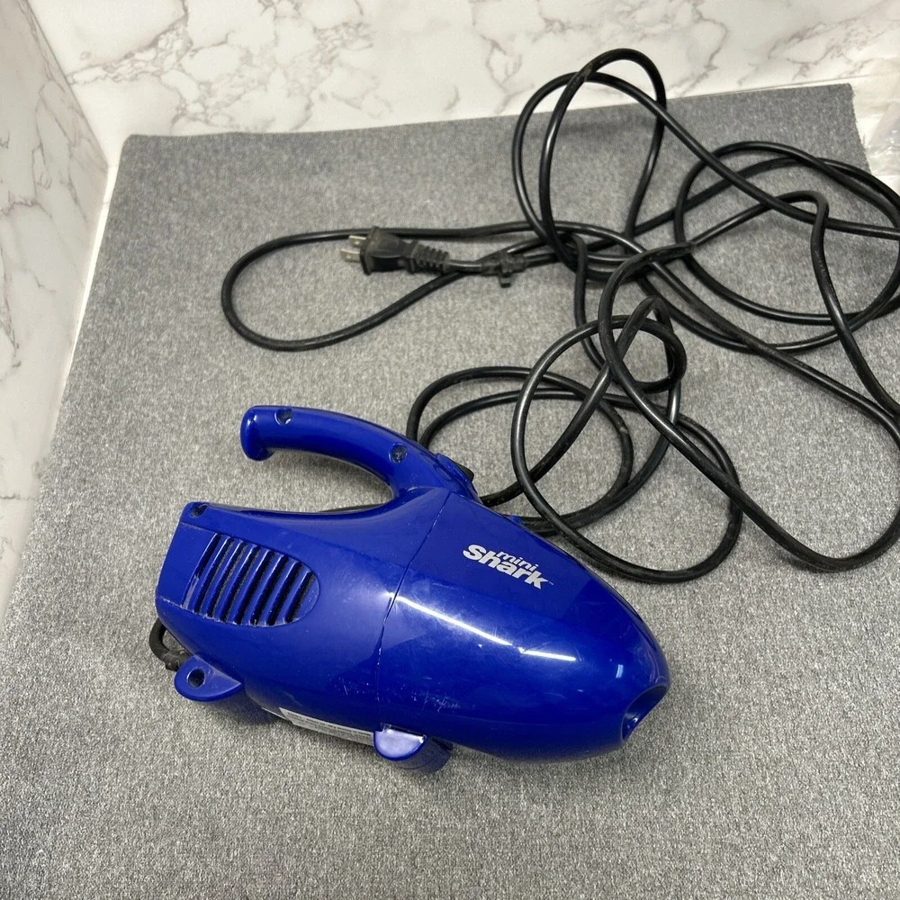 Mini Shark Euro-Pro Vacuum Cleaner Aspirateur 120V Model: EP031B, Mini Powerful!